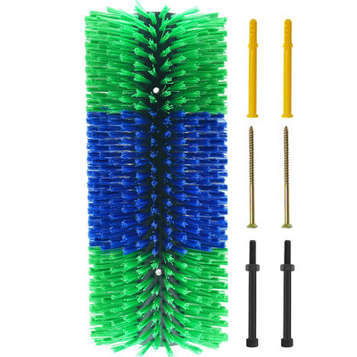 Groen en blauw koeienborstel met slijtvast nylonmateriaal voor het reinigen van koeienvacht